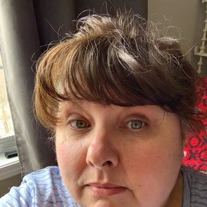 Meet your Posher, Cathee